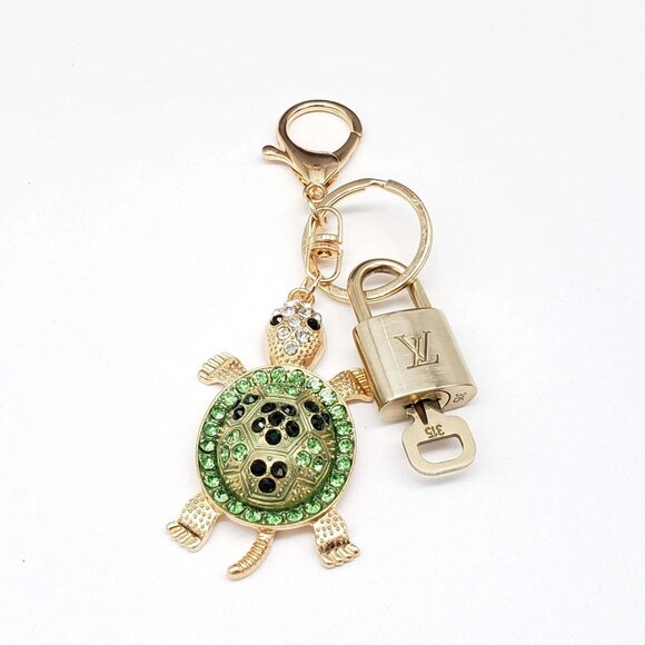 Authentic Louis Vuitton Lock & Key with unbranded Turtle Bagcharm, Keycharm - Picture 1 of 8